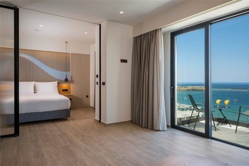 Hyperion City Hotel & Spa 24/70