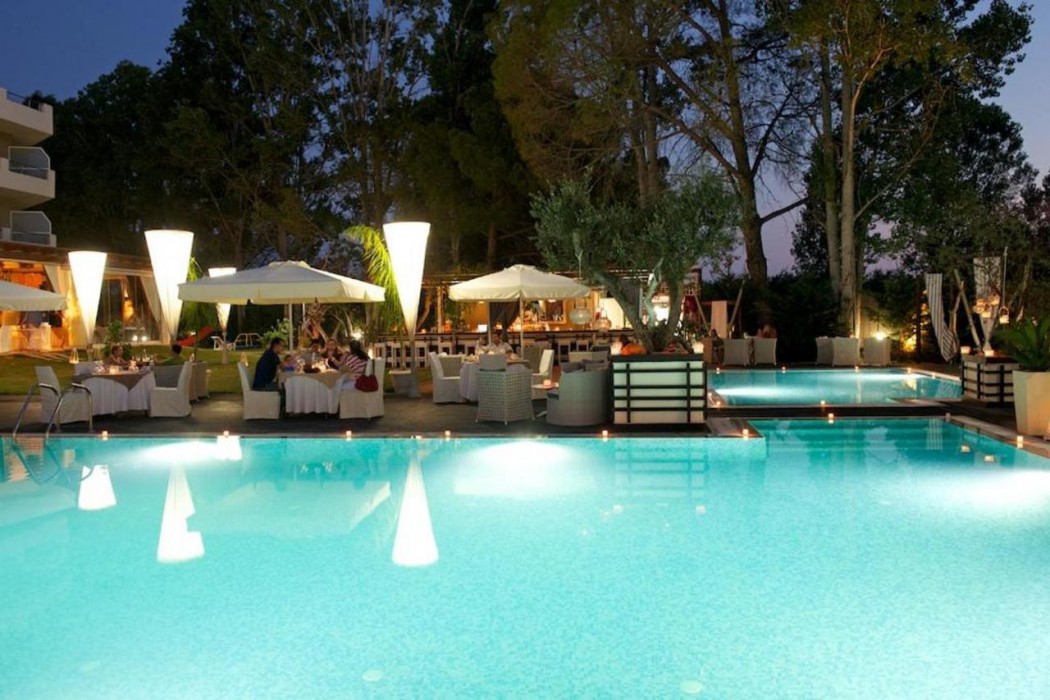 Amalias Hotel 25/45