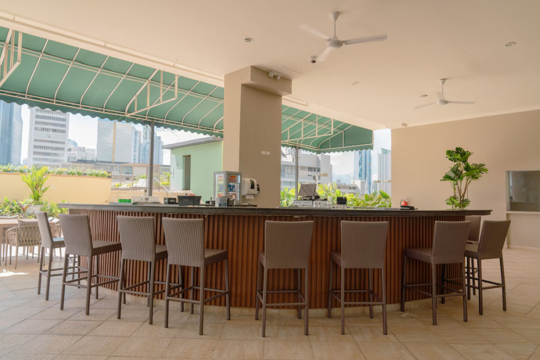Waymore Hotel Spa & Casino 63/111
