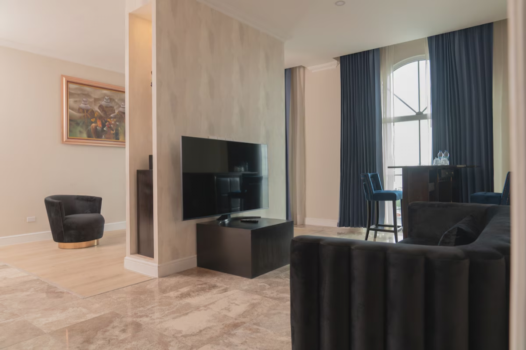 Waymore Hotel Spa & Casino 61/111