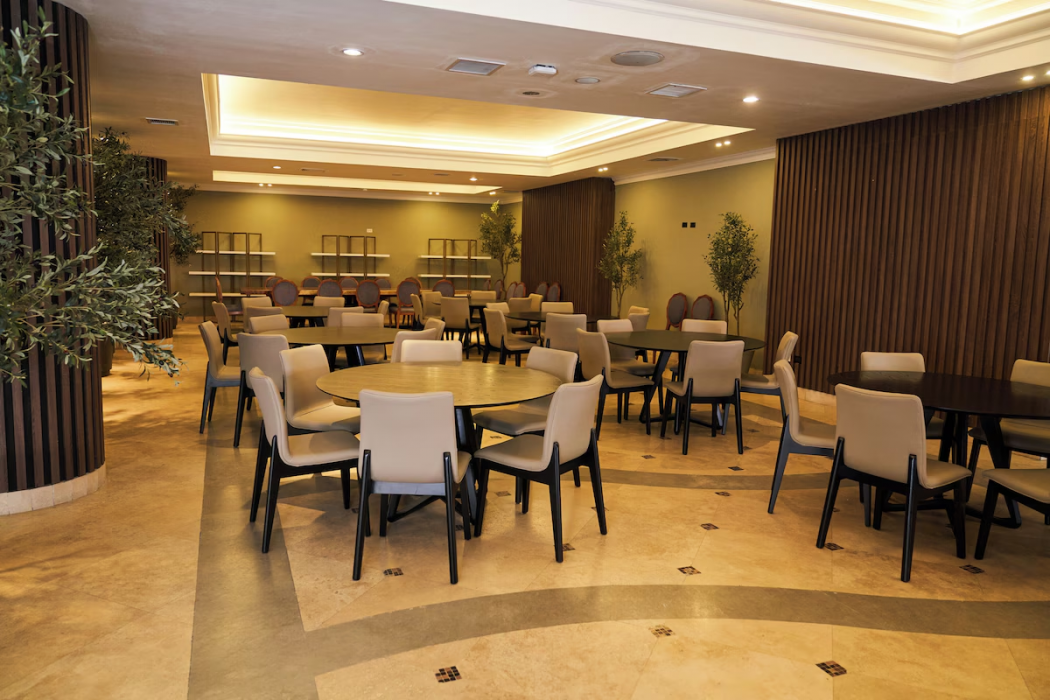 Waymore Hotel Spa & Casino 68/111