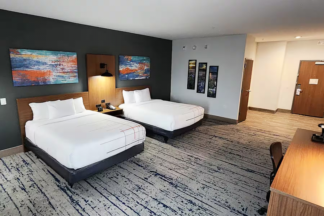 La Quinta Inn & Suites by Wyndham Austin South 10/53