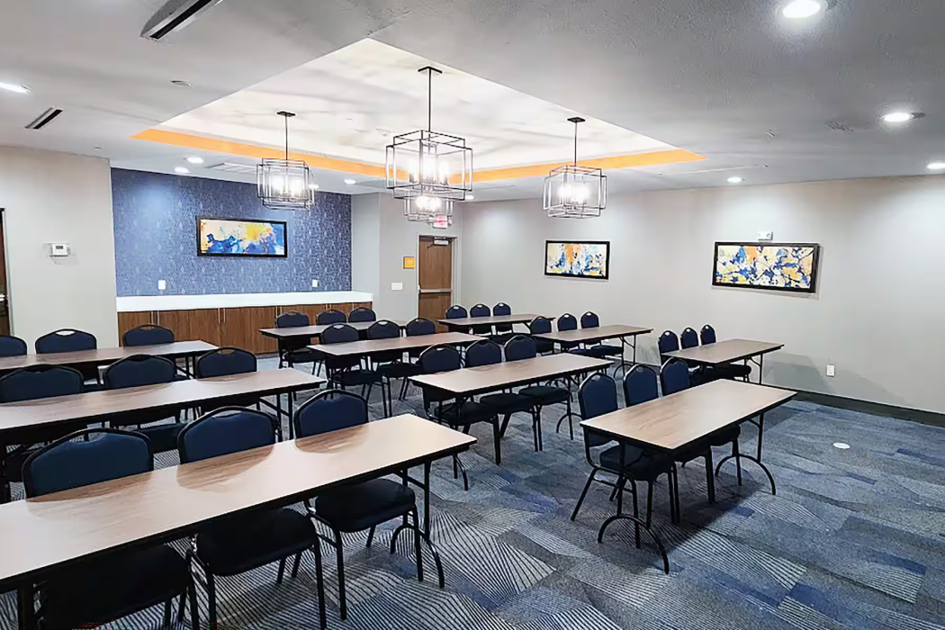 La Quinta Inn & Suites by Wyndham Austin South 33/53