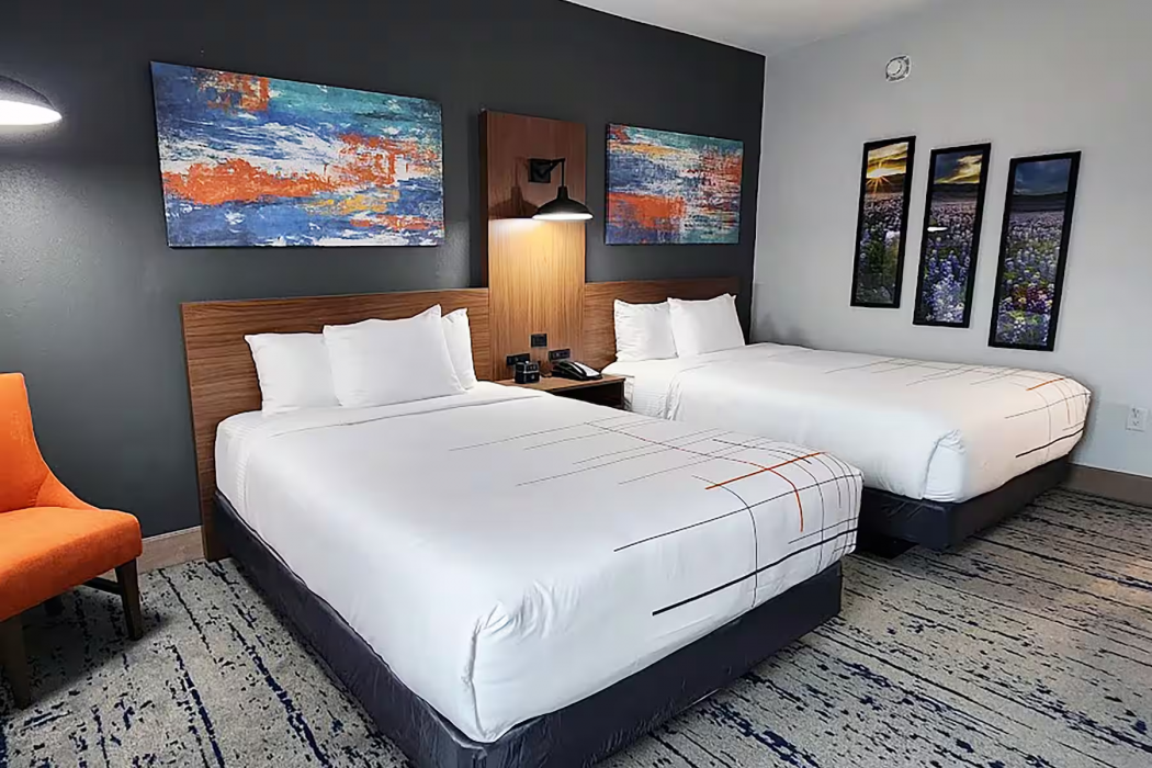 La Quinta Inn & Suites by Wyndham Austin South 13/53