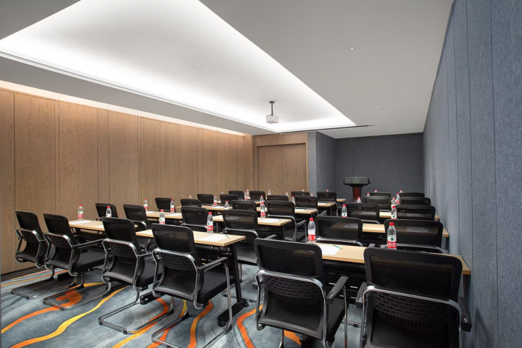 Wingate by Wyndham Urumqi Railway Station 20/27