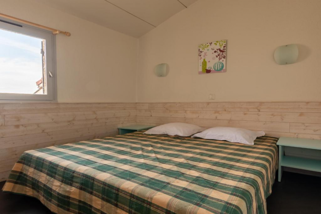 Room at Residence Vacanceole Les Monts du Forez, SAINT-JEAN-LA-VETRE