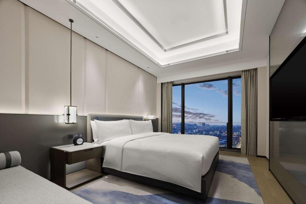 Hilton Yuyao 8/27