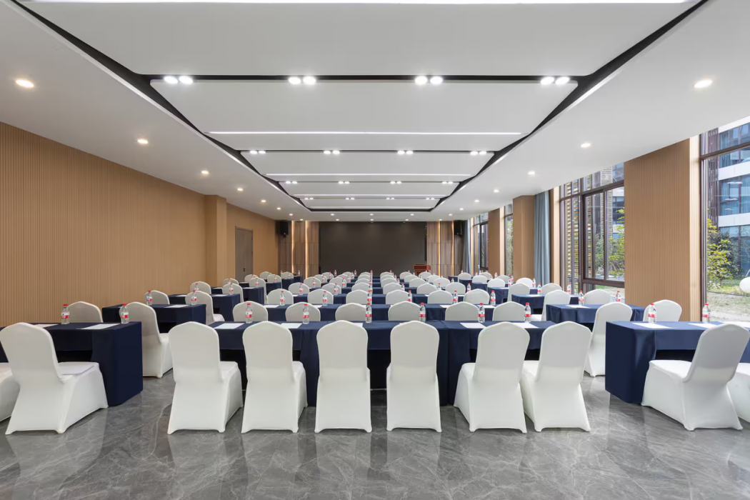 Days Inn by Wyndham Yangzhou Guangling 18/26