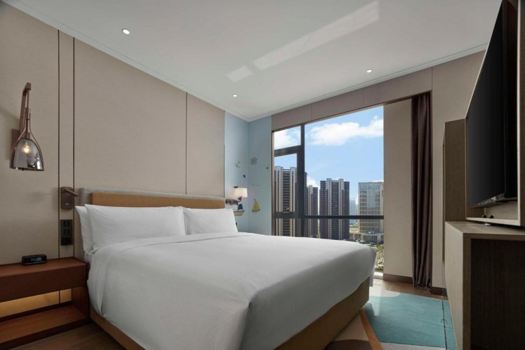 DoubleTree by Hilton Yantai Golden Coast Hotel and Suites 18/57