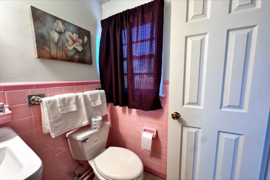 Chesterfield Hotel by OYO Hwy 9 25/55