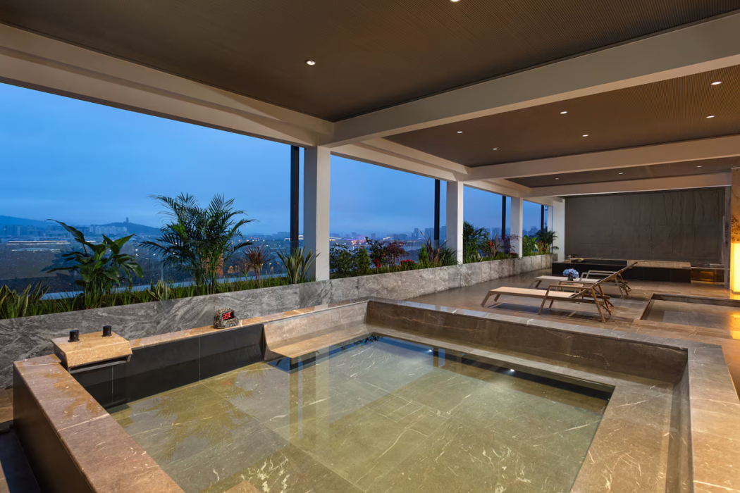 Hawthorn by Wyndham Honghe Mile Hot Spring 25/34