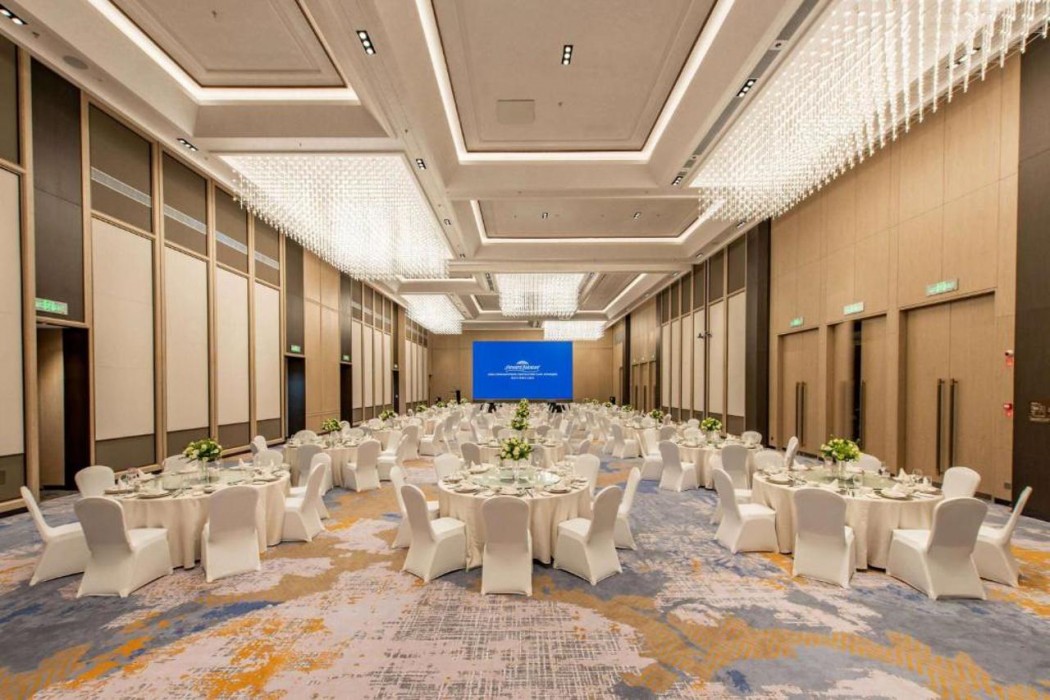 HOJO China Communications Construction Plaza Chongqing 35/65