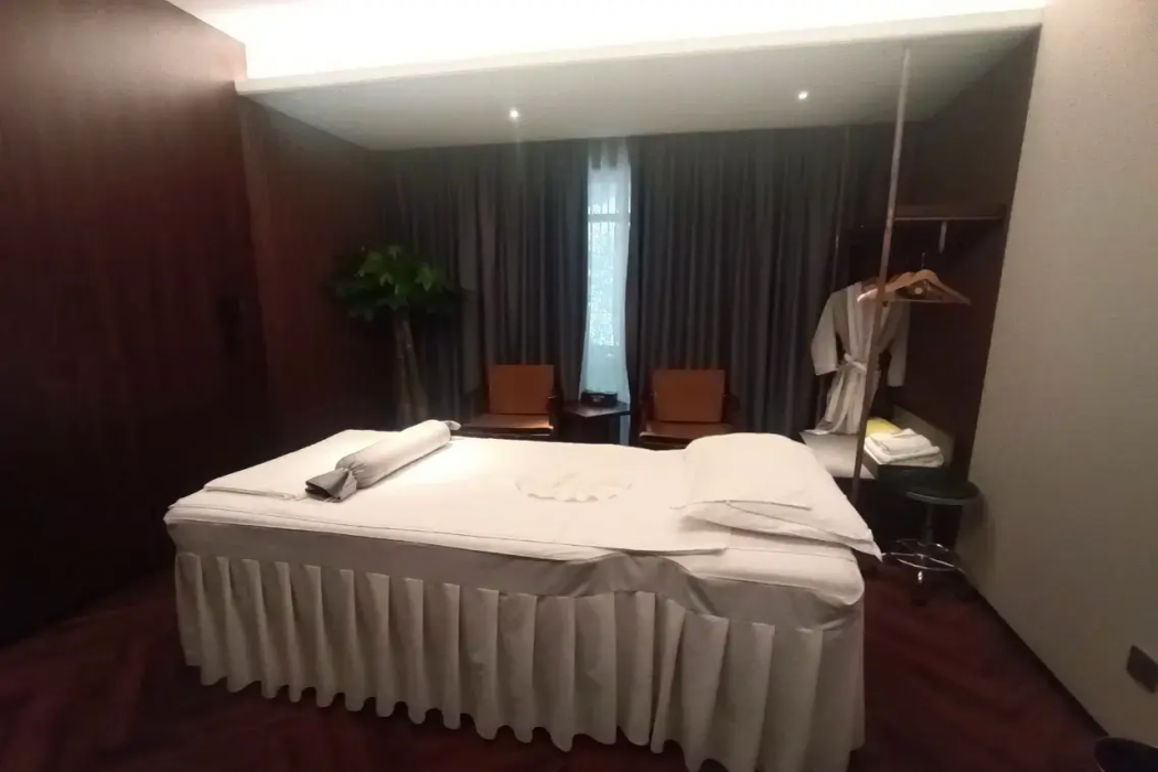 Howard Johnson Upark Business Club Chengdu 21/32