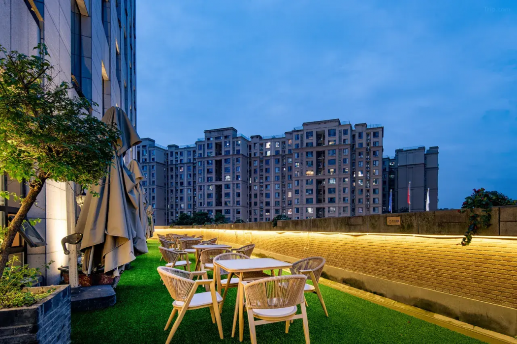 Howard Johnson Upark Business Club Chengdu 19/32
