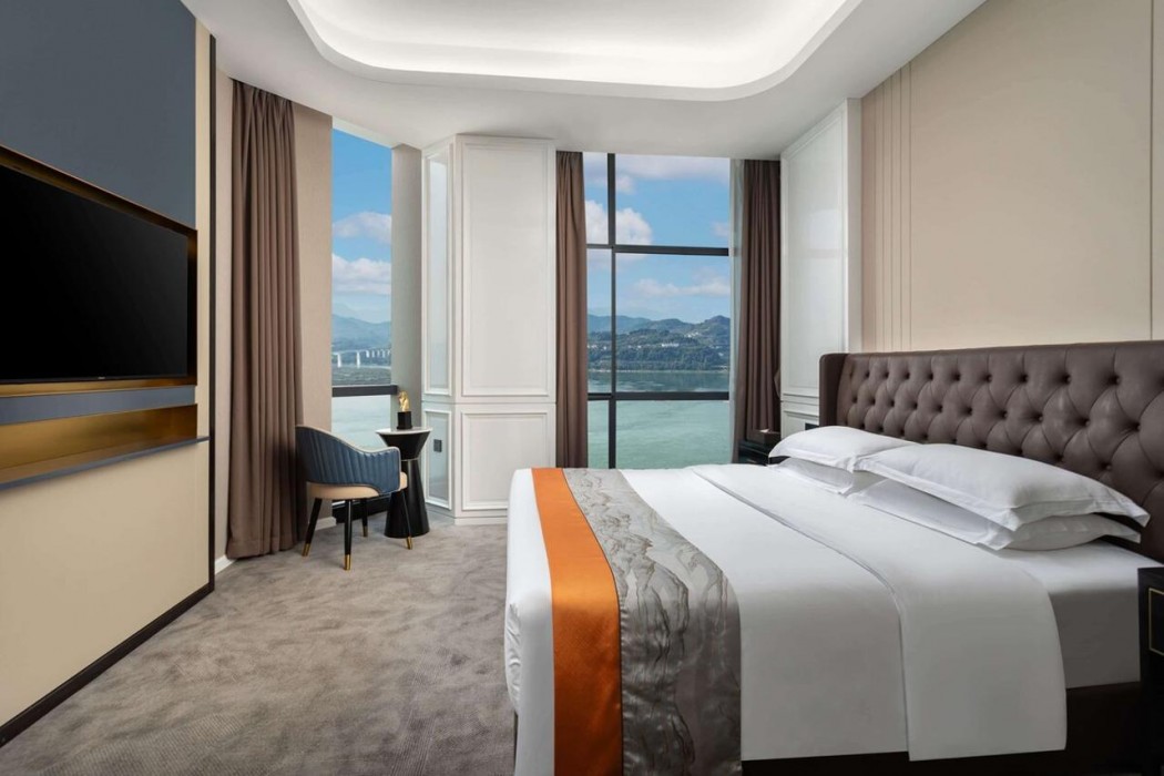 Ramada by Wyndham Yichang Riverside 8/24