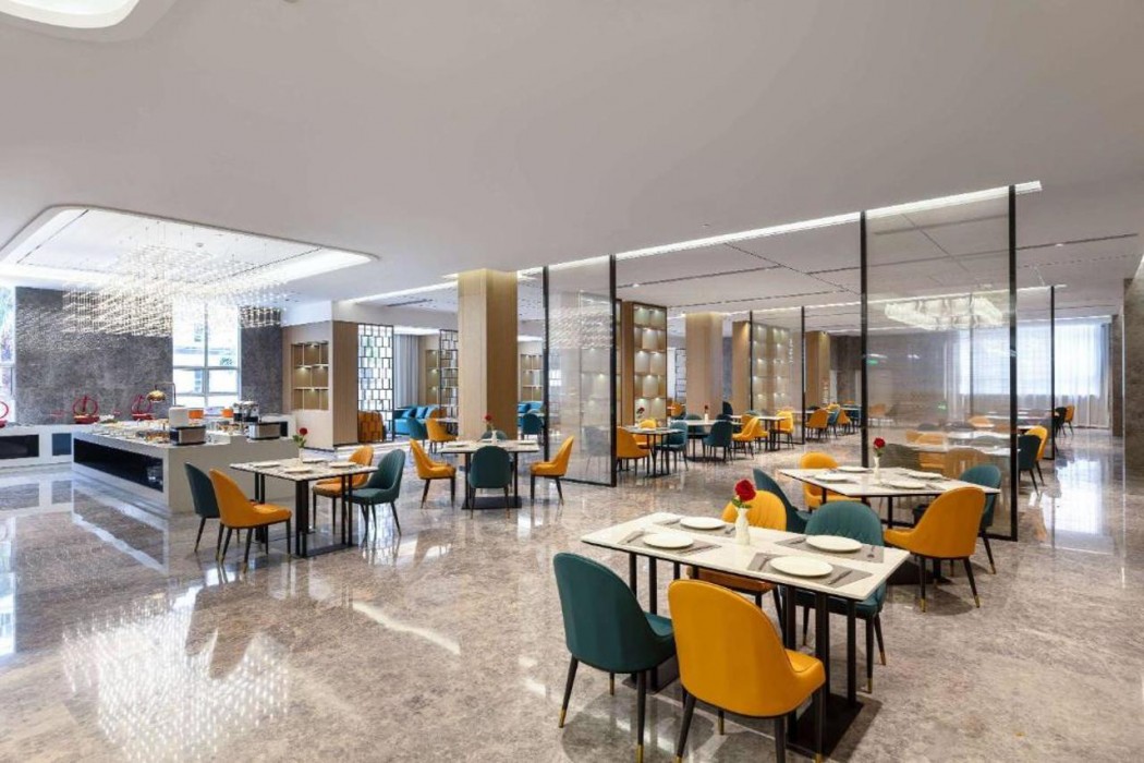 Ramada Plaza by Wyndham Ezhou Binjiang 14/23