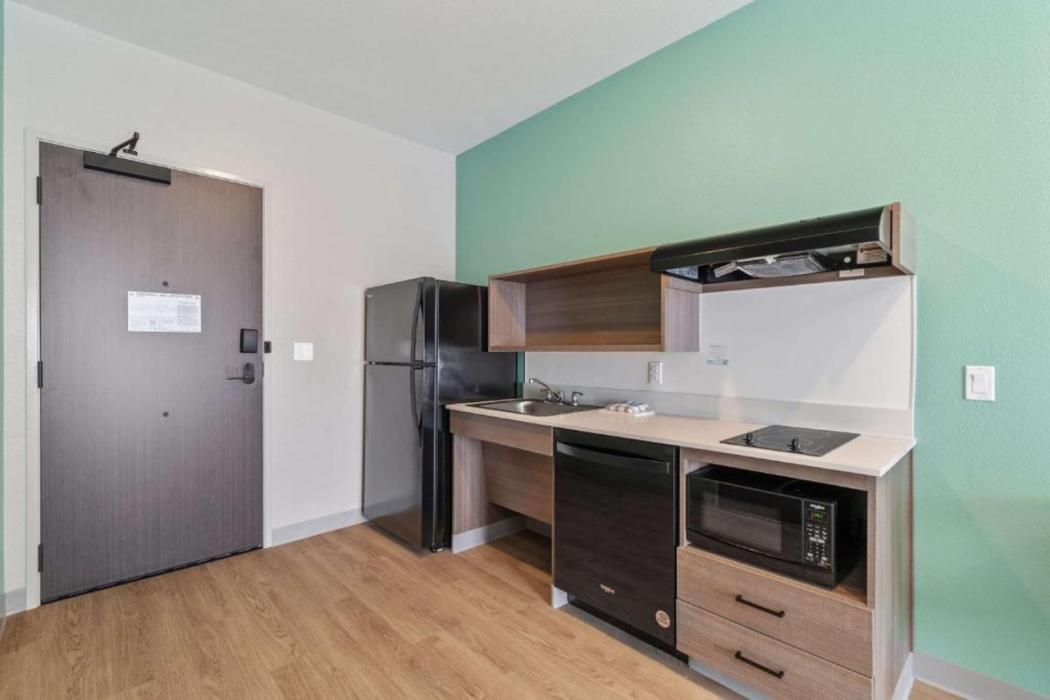 ECHO Suites Extended Stay by Wyndham Dallas Plano/Richardson 36/62