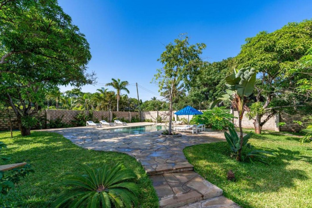 Hibiscus Apartments