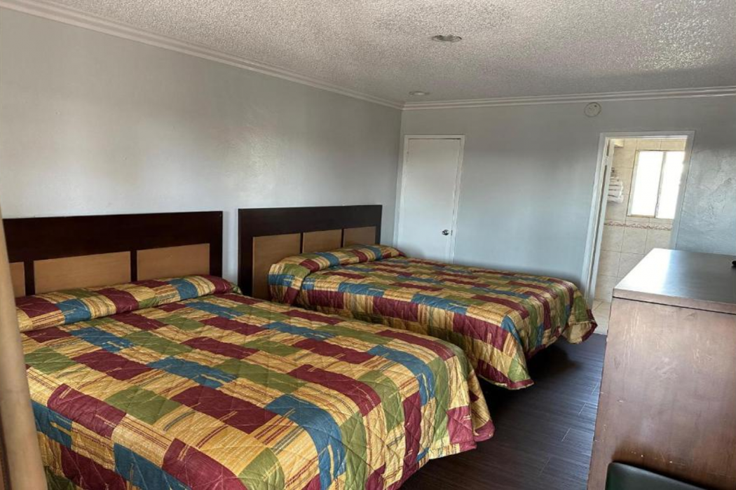 Heritage Inn 5/28