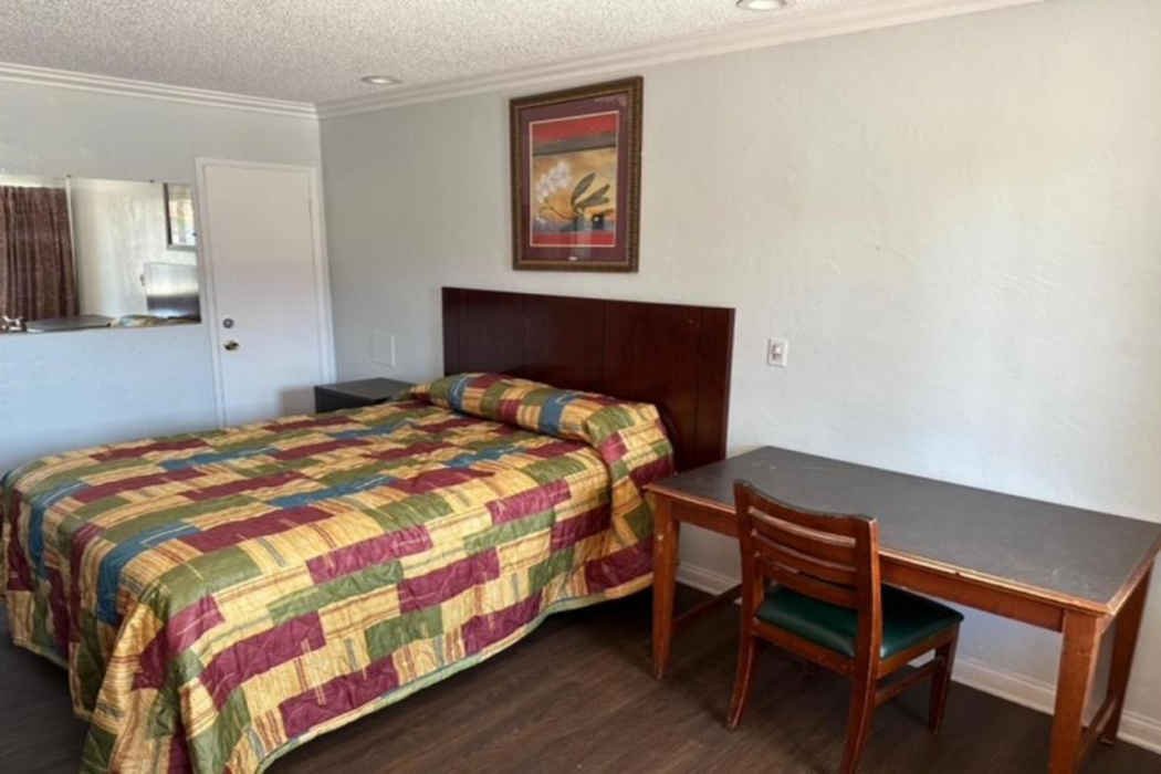 Heritage Inn 6/28