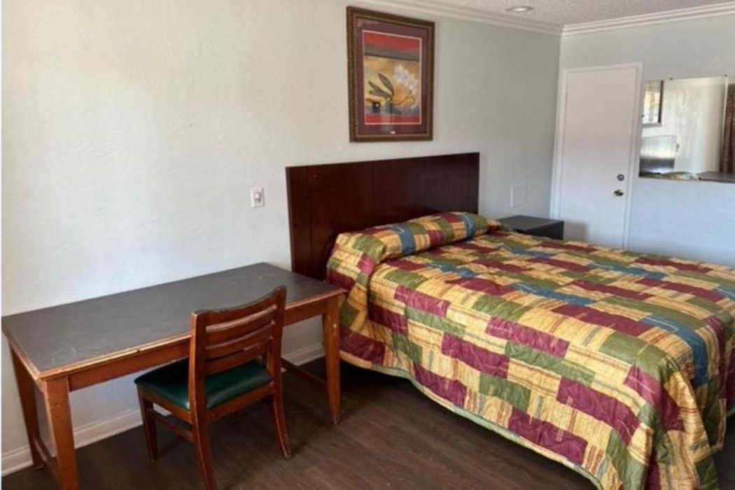 Heritage Inn 8/28