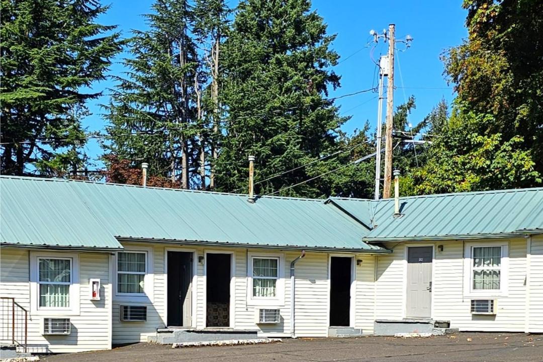 Budget Lodge by OYO Portland West 6/19