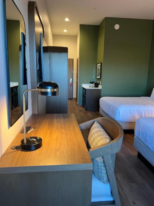 La Quinta Inn and Suites by Wyndham Lincoln 28/84