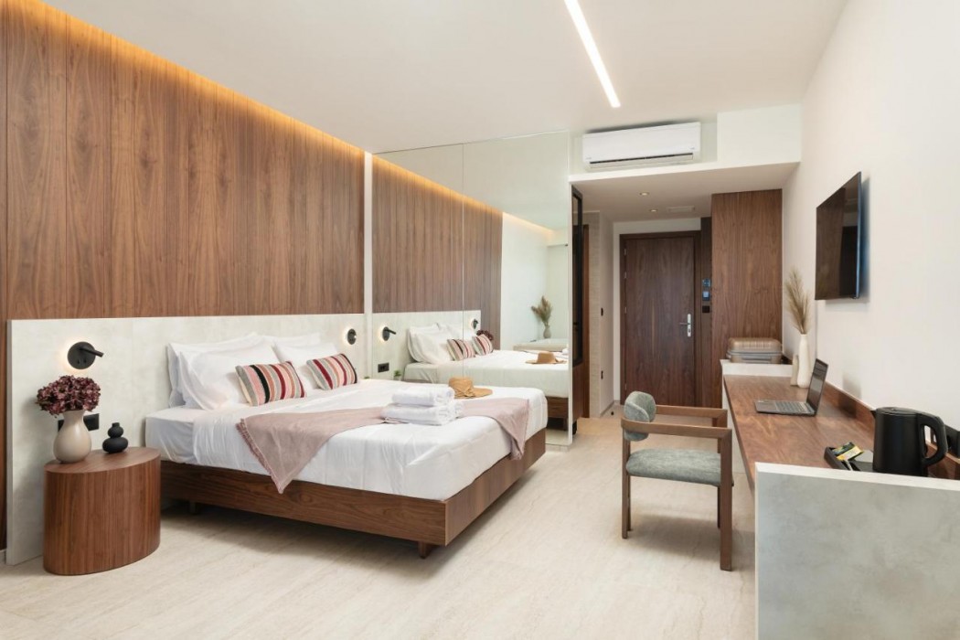Elia Sea Suites 22/72