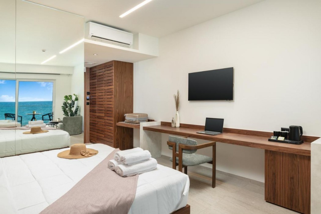 Elia Sea Suites 19/72