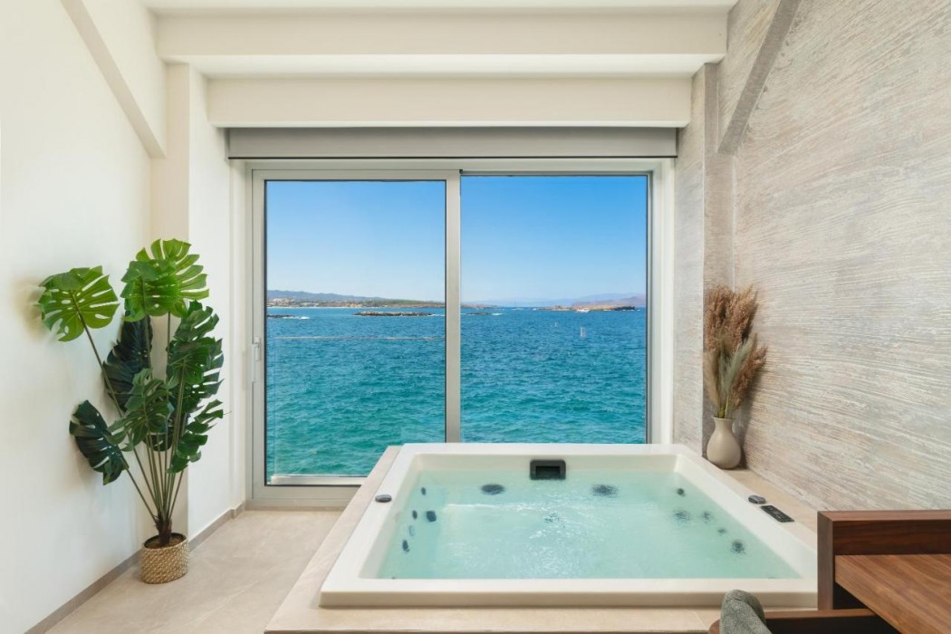 Elia Sea Suites 31/72
