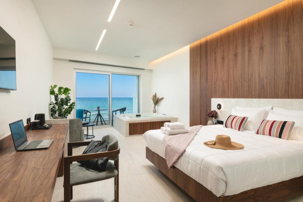 Elia Sea Suites 20/72