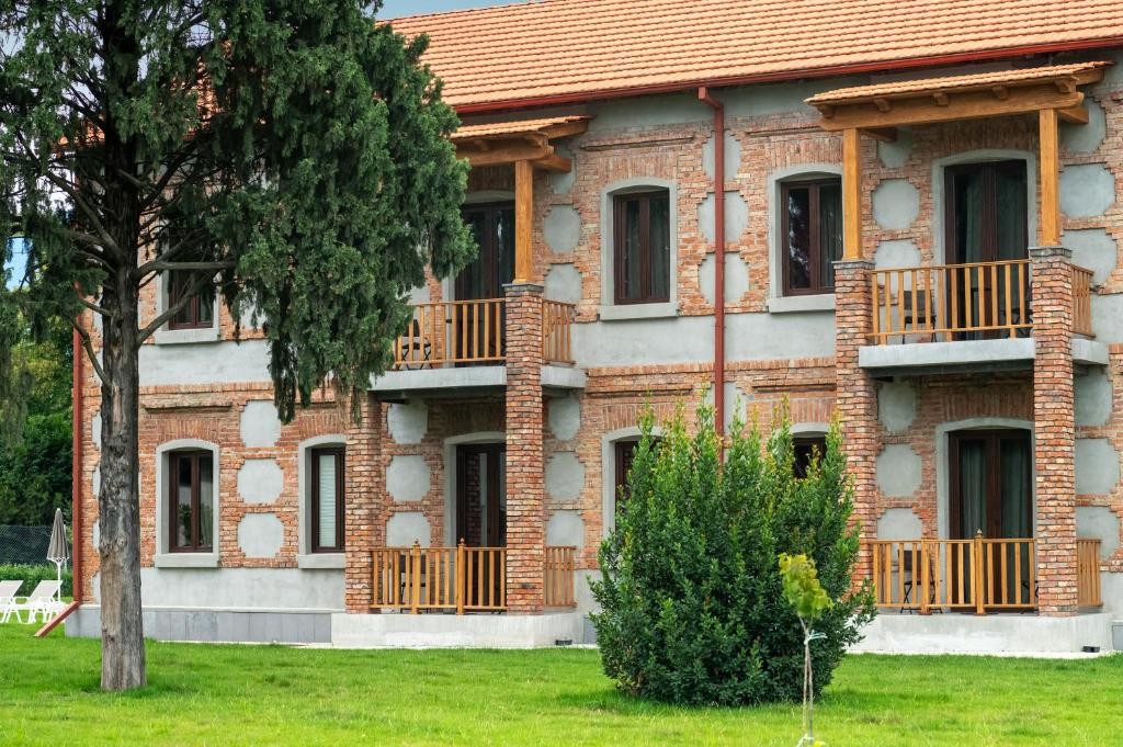 Samzeo Kvareli in KVARELI