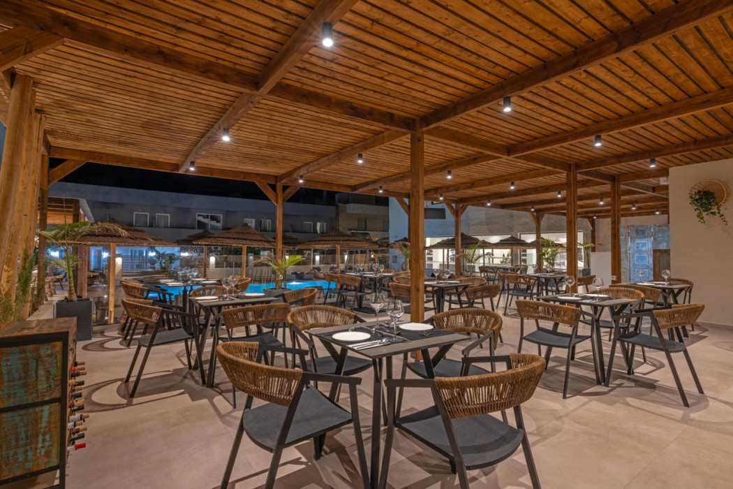 Cabana Blu Lifestyle Boutique Hotel & Suites 30/65