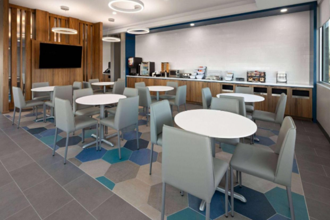 Microtel Inn & Suites by Wyndham Olive Branch 18/37