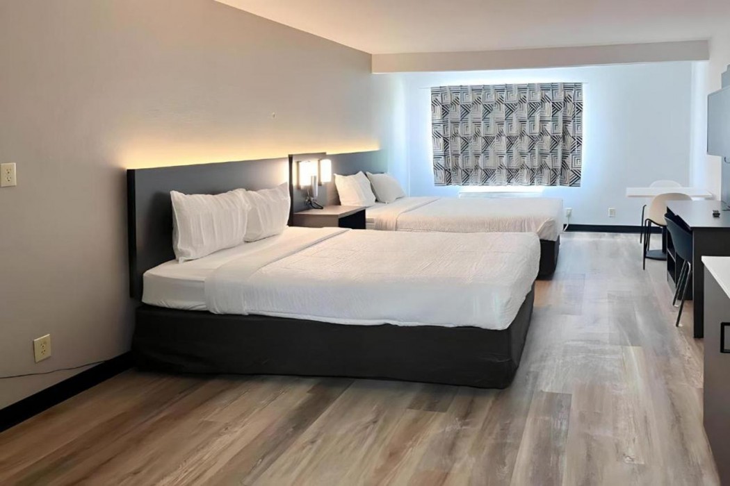 Studio6 Suites Elkhart, IN 14/40