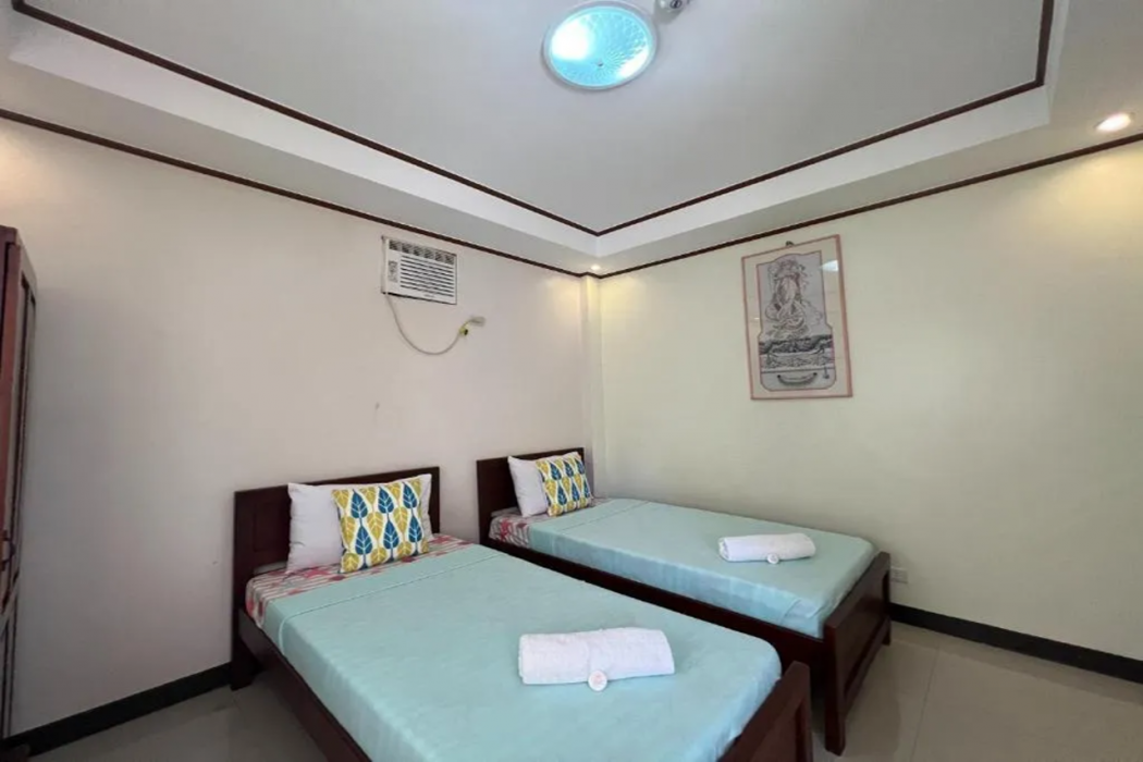 Dinah's Tourist Inn Puerto Princesa by ZUZU 17/63