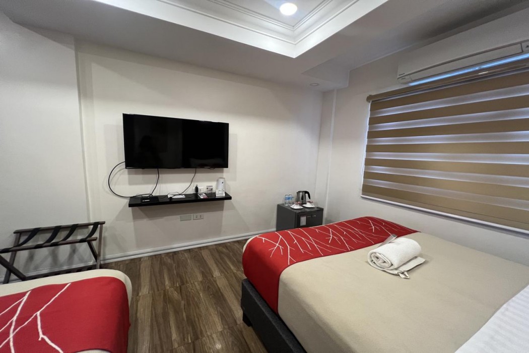 Khotel near T3 Airport 16/48