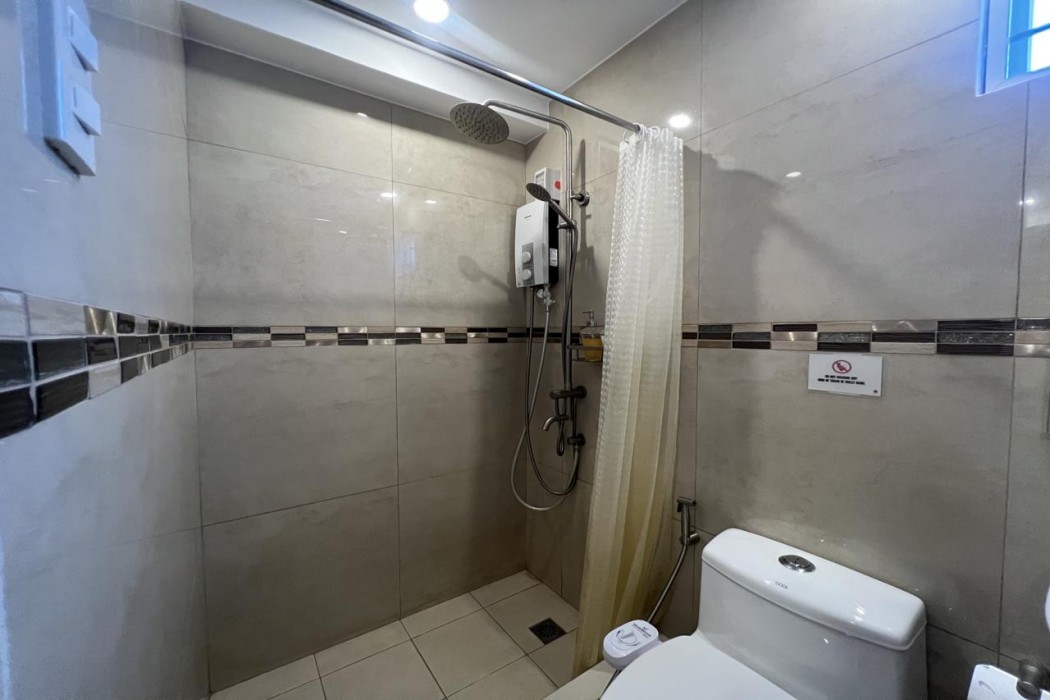 Khotel near T3 Airport 15/48
