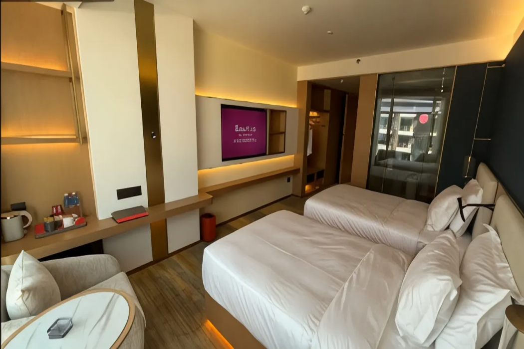 Ramada by Wyndham Vientiane Central 12/54