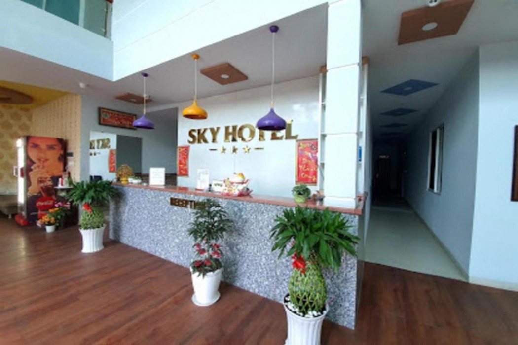 Sky Hotel by ZUZU 3/43
