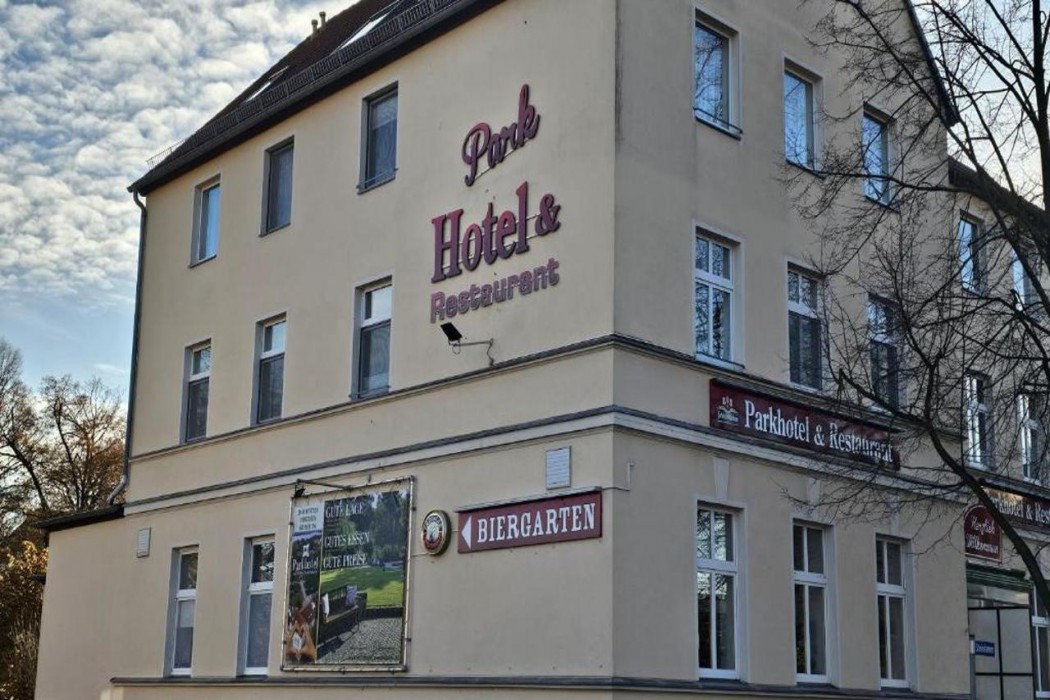 Parkhotel Senftenberg 1/60