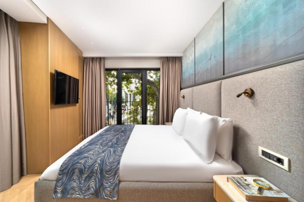 Bentley Hotel Old City 24/67