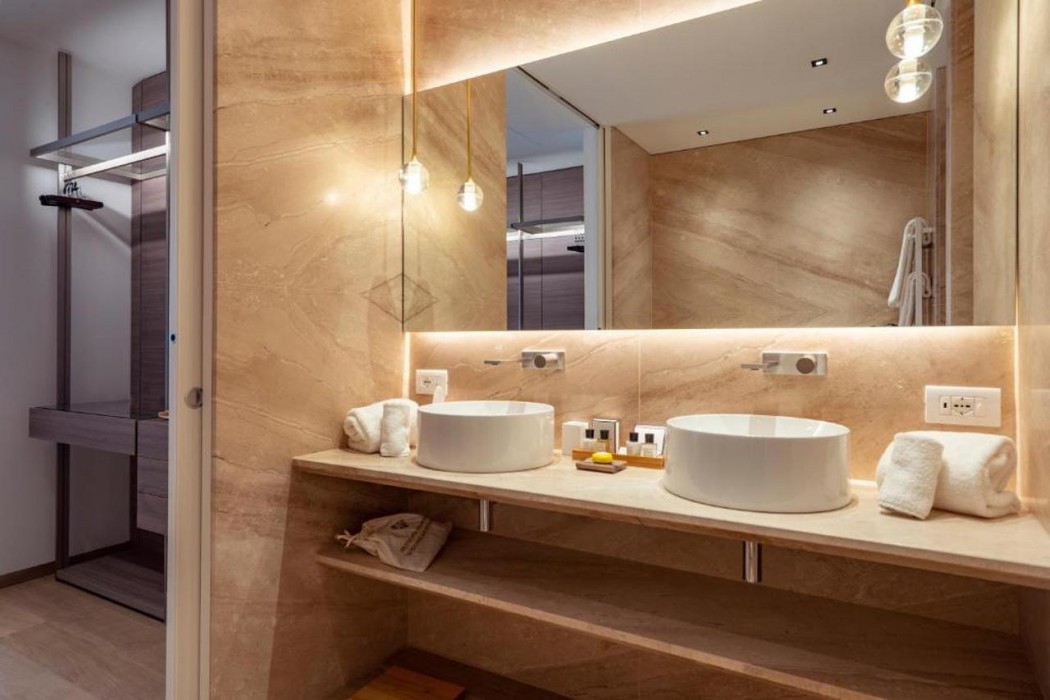 ARIA Retreat and SPA 19/65