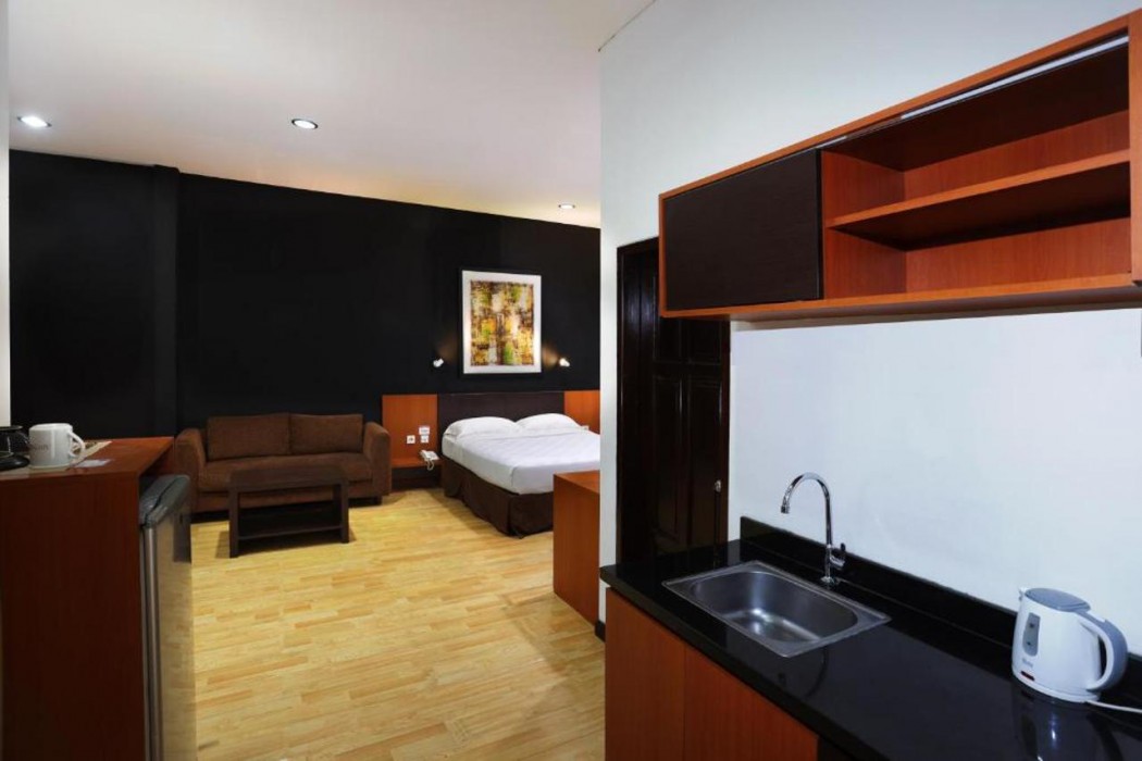 Jambuluwuk Heritage Menteng Suites 10/36