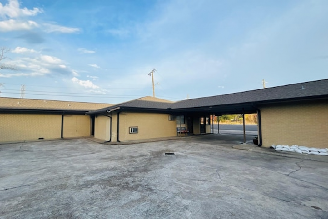Relax Inn By OYO Sulphur Hwy 90 in SULPHUR - LA