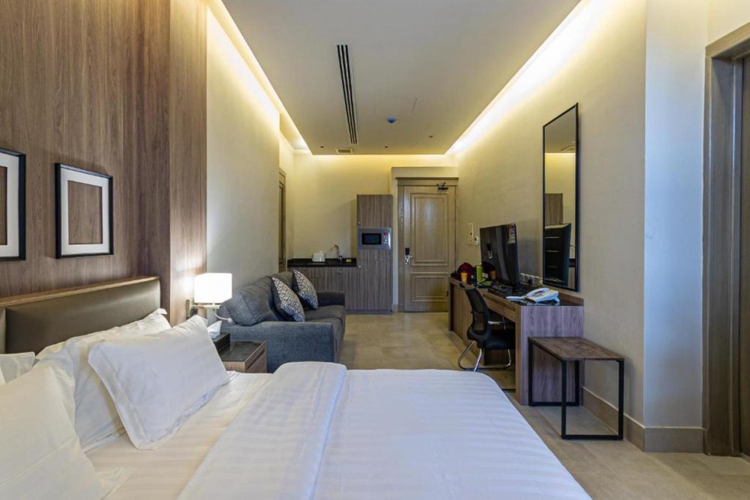 Land Walk Al Taawoun Hotel 14/62