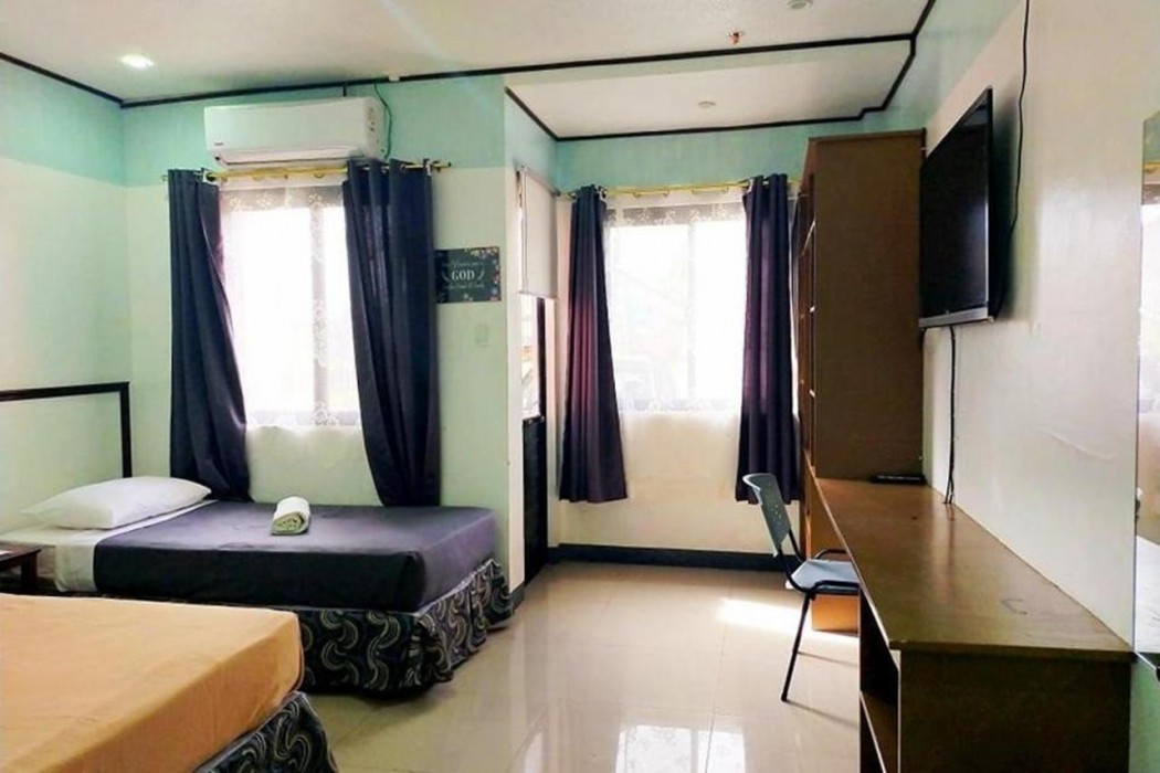 EC Hotel near Laoag Airport by ZUZU 12/34