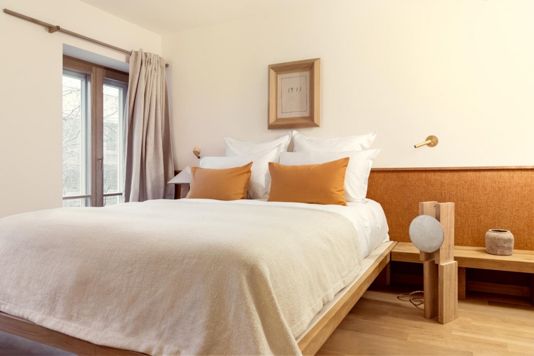 Hotel Elysee Montmartre 24/97