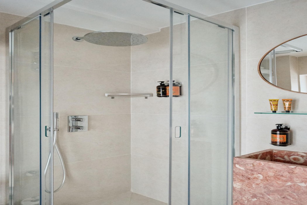Hotel Elysee Montmartre 47/97