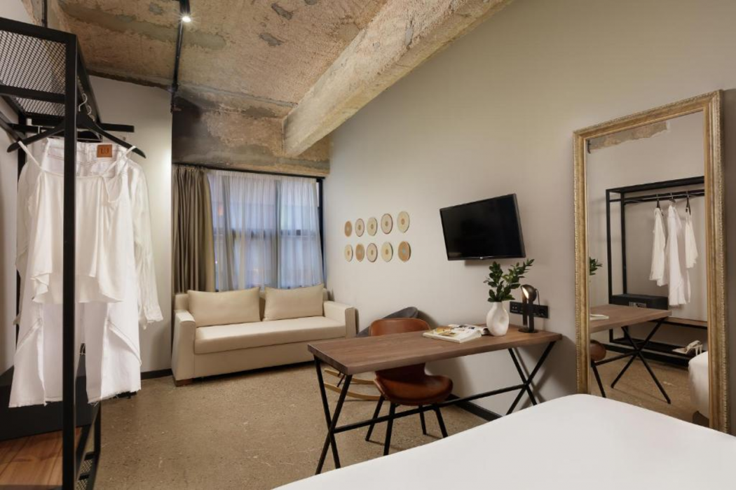 Anise Aluma Athens, Tapestry Collection by Hilton 15/59